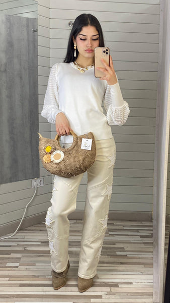 Suéter blanco de punto manga abullonada y con detalles