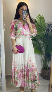 Bolso de fiesta fucsia de antelina
