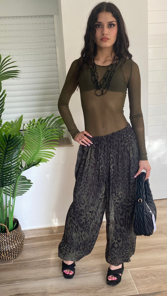 Pantalones de gasa bombacho animal print verde