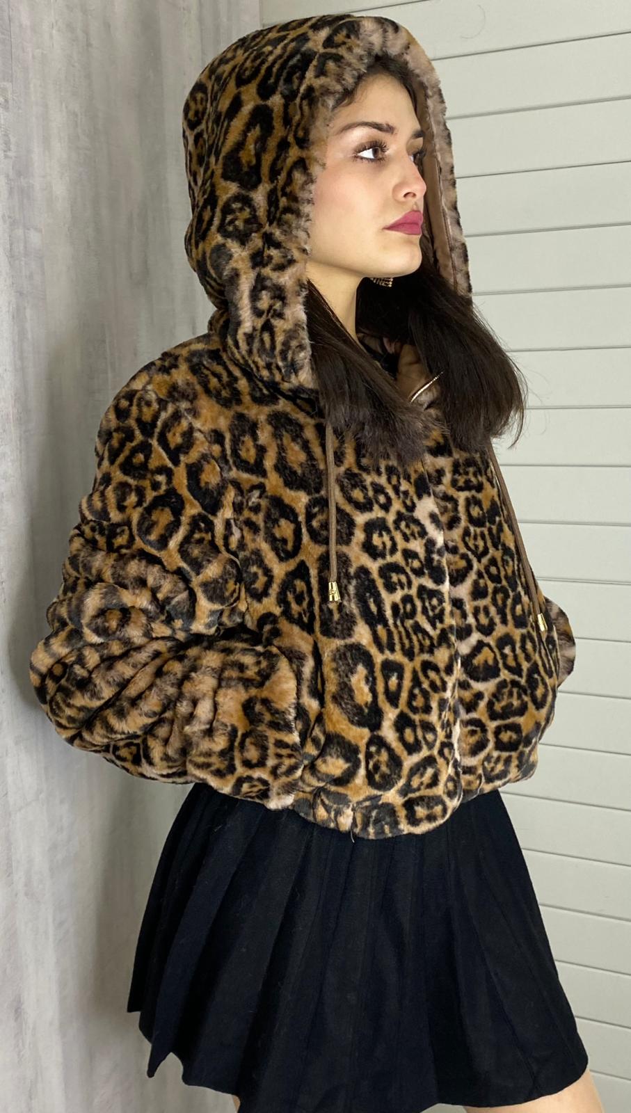 Chaqueta leopardo de pelo sintético