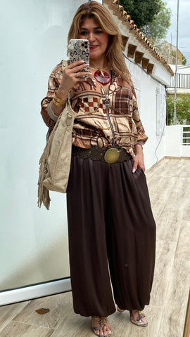 Pantalón bombacho satinado marrón chocolate
