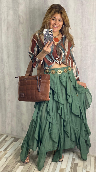 Falda verde botella con volantes asimétricos