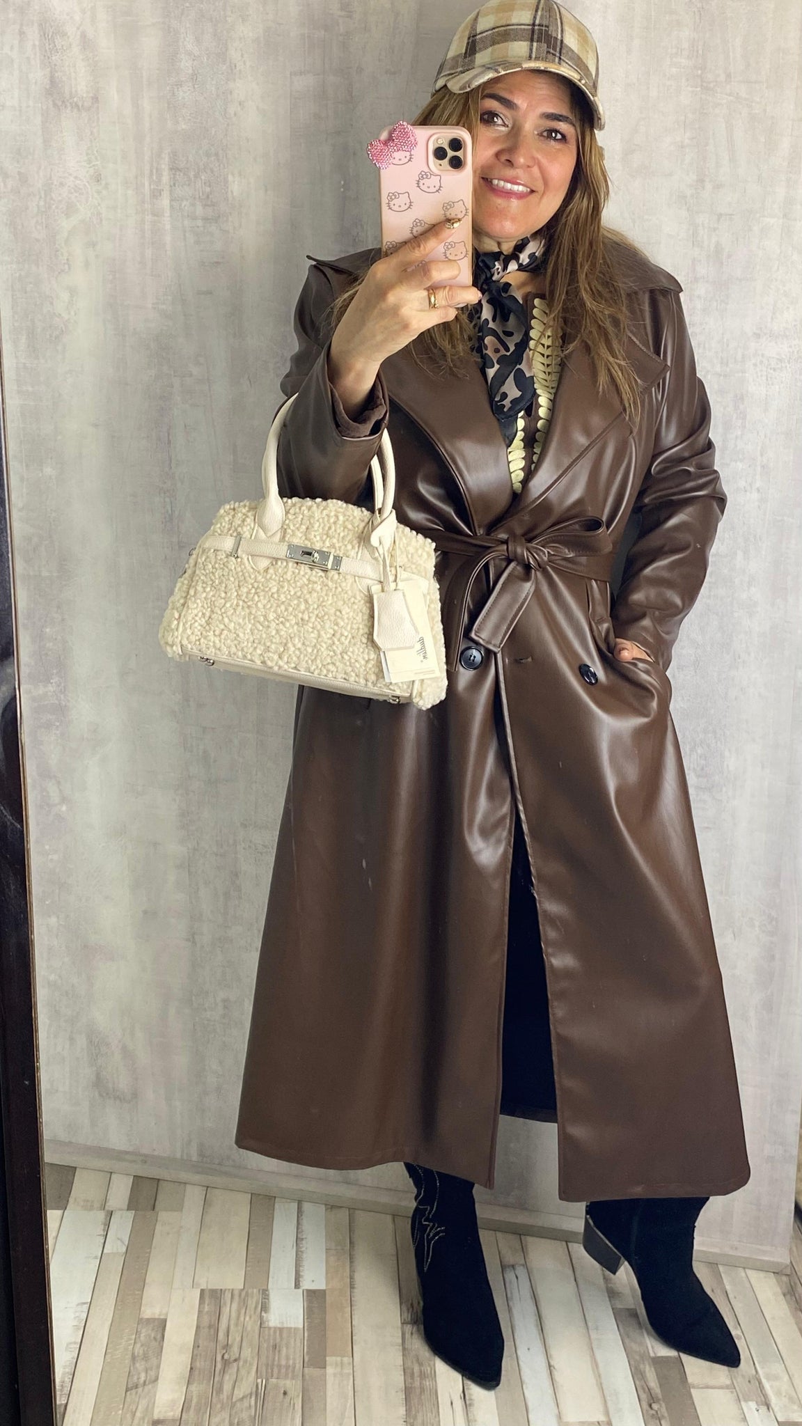 Gabardina de polipiel marrón chocolate