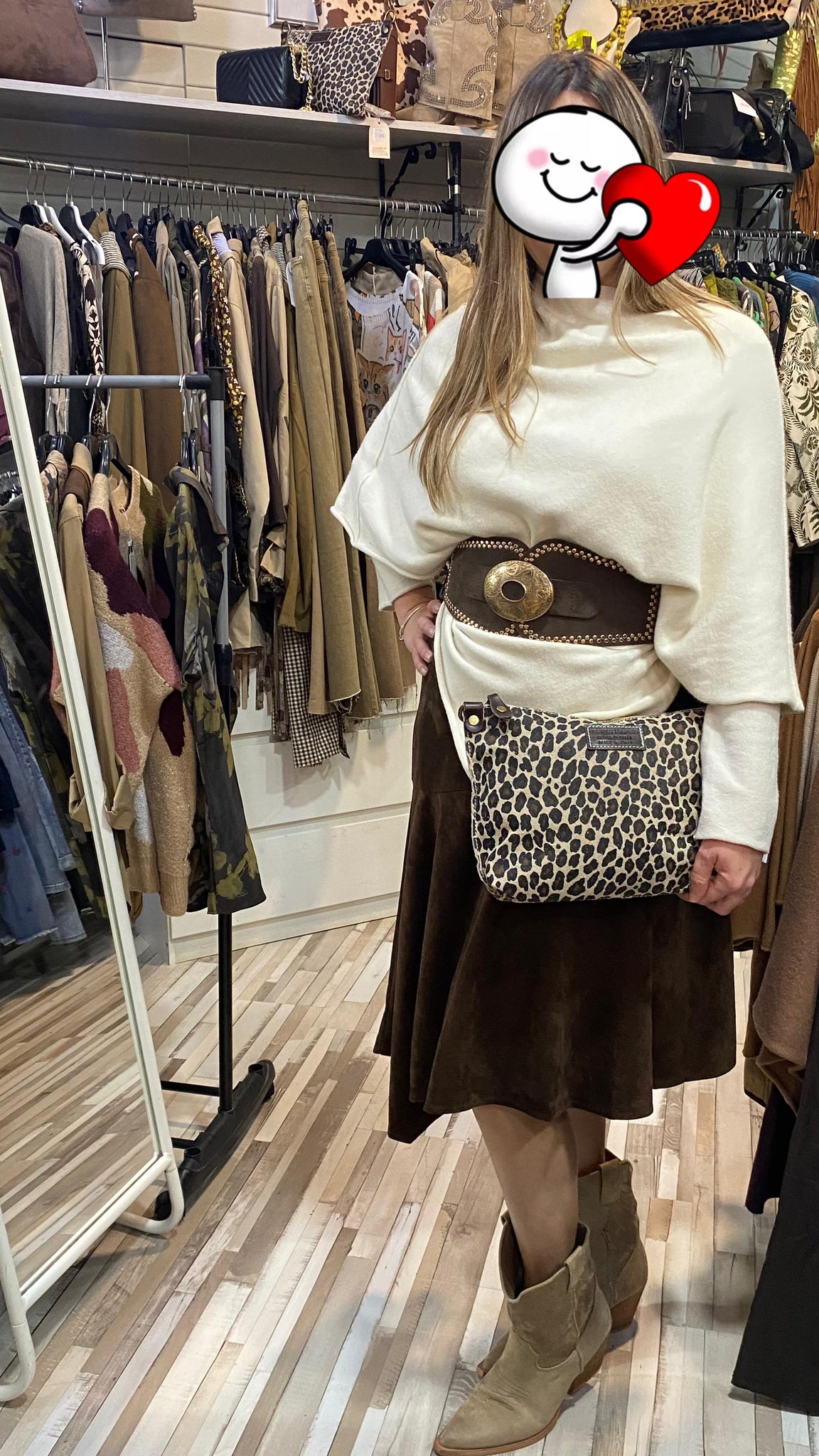 Ponchó blanco roto de punto