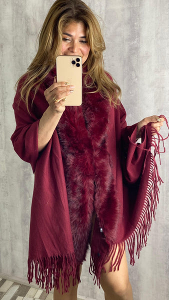 Bufanda granate con pelo sintético y flecos