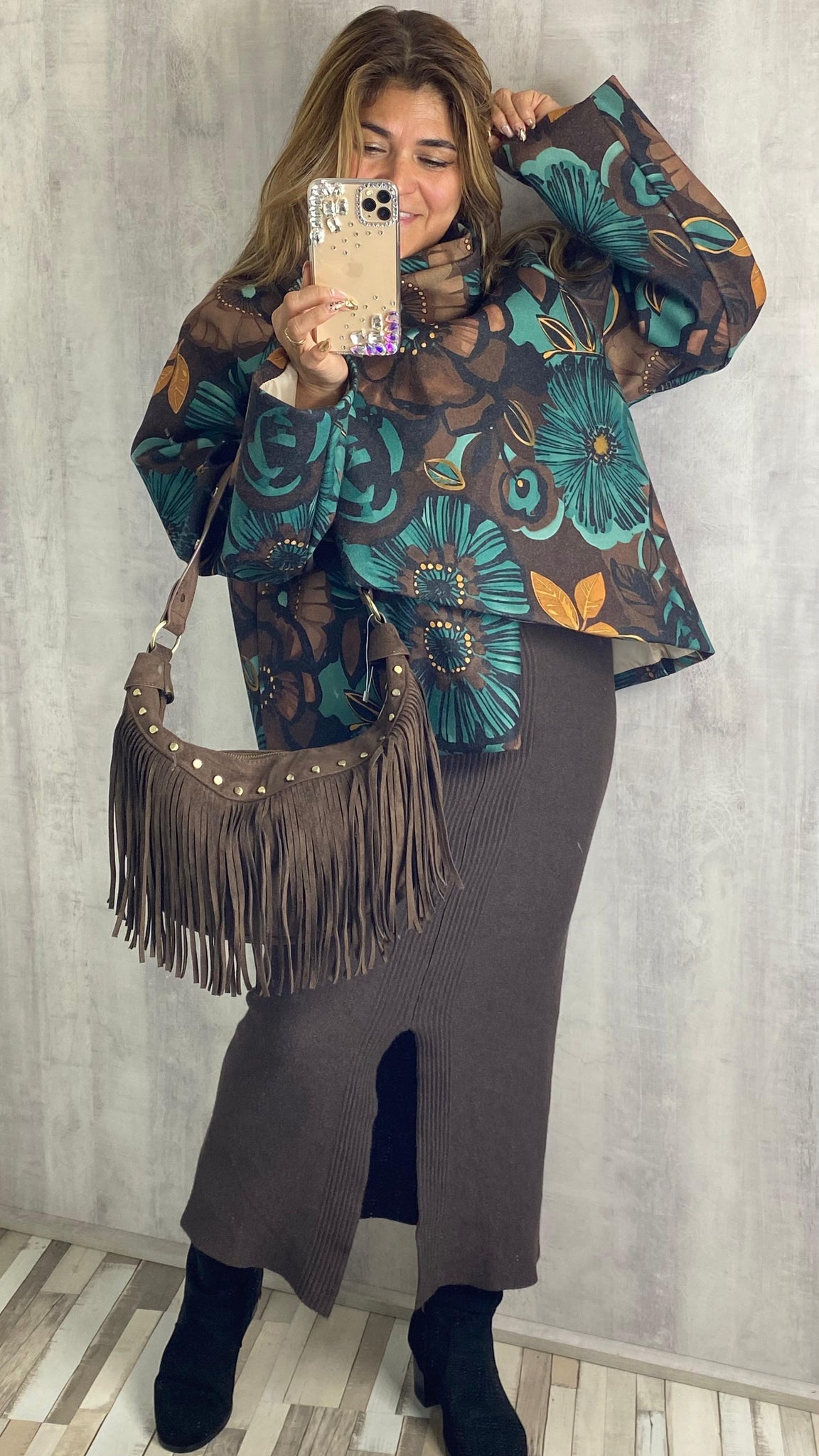 Bolso con flecos marrón chocolate de antelina