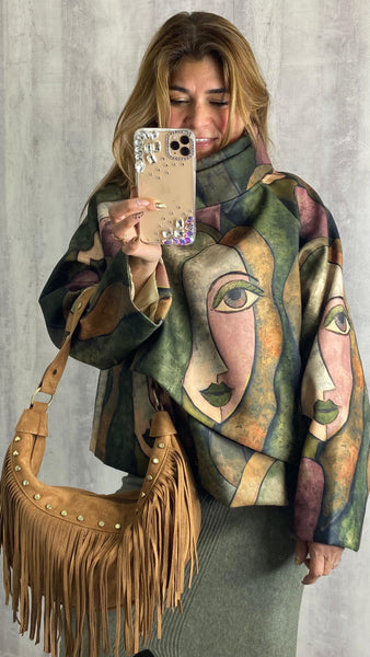 Chaqueta efecto capa asimétrica en tonos verde militar camel y rosa