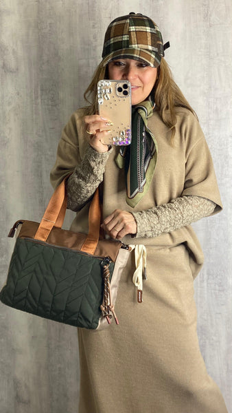 Bolso acolchado verde militar combinado