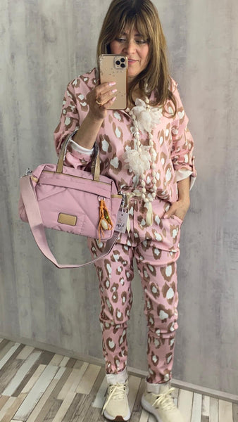 Conjunto chándal animal print, verde agua, rosa palo y azul bebé