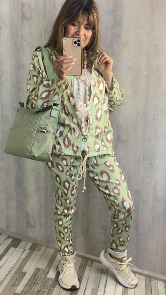 Bolso bandolera de nailon verde claro