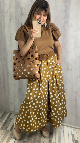 Falda camel plisada a topos