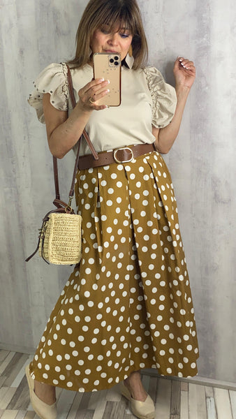 Falda camel plisada a topos