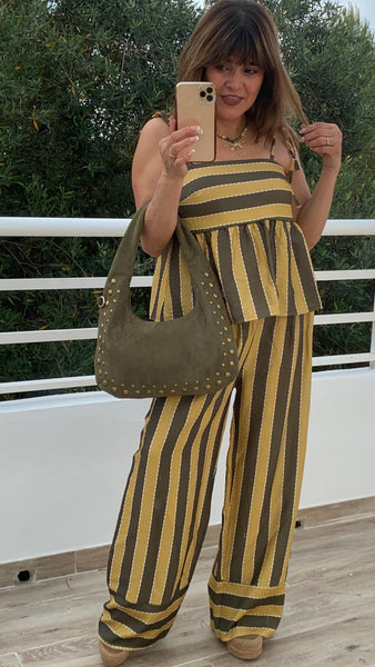Bolso verde militar de antelina con tachas