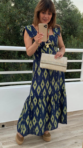 Vestido azul marino y pistacho con nido de abeja en la espalda