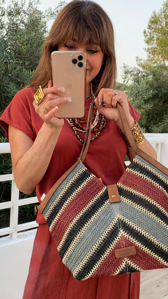 Bolso étnico de rafia y polipiel