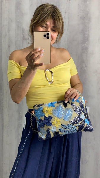 Bolso de mano en rafia y lentejuelas