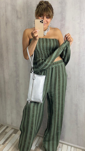 Conjunto de lino a rayas en verde oscuro y verde claro